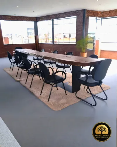 Mesa de Reunião - Prancha em Madeira Maciça com Base em Metal- Fabricamos sob encomenda
