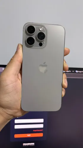 iPhone 15 Pro Max