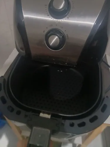 AirFryer Britânia Usada poucas vezes