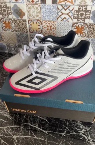 Chuteira Futsal Umbro Velocita Decimo Club