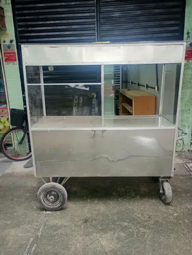 Vendo uma barraca de lanch,Valor 2000, não entrega!!