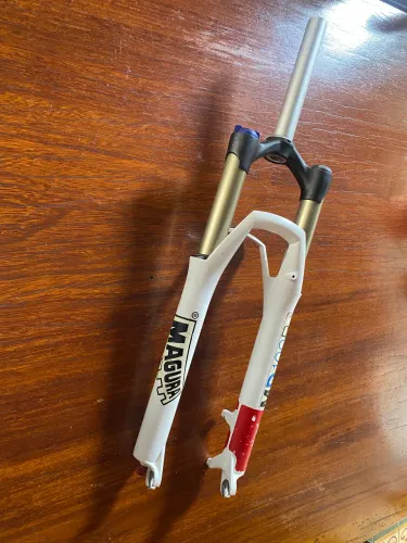 Suspensão Magura 100R Aro 26