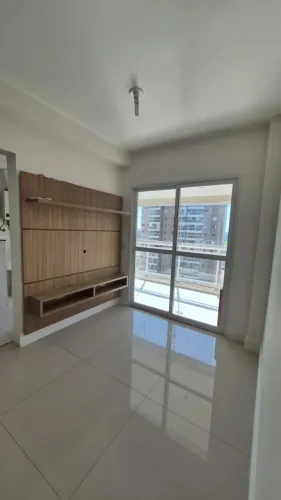 Vendo apartamento no condomínio Quintas da Glória ao lado do Shopping Plaza Macaé