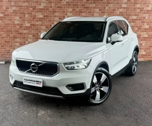 Volvo XC40 XC 40 T-4 Momentum 2.0 190cv FWD 2020