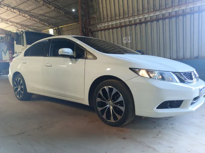 Honda Civic Sedan LXR 2.0 Flexone 16V Aut. 4P 2016