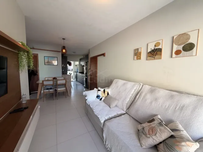 APARTAMENTO À VENDA, 02 DORMITÓRIOS COM SUÍTE, SEMI MOBILIADO, BAIRRO CENTRO EM NAVEGANTES