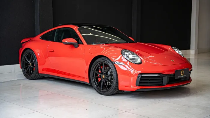 Porsche 911 Carrera 3.0 24V H6 PDK 2024