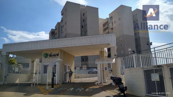 Apartamento com 3 dormitórios para alugar, 72 m² por R$ 3.200,00/mês - Residencial Felicit