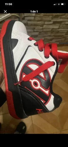 Tênis infantil, número 30e 31 marca Hellys , novo