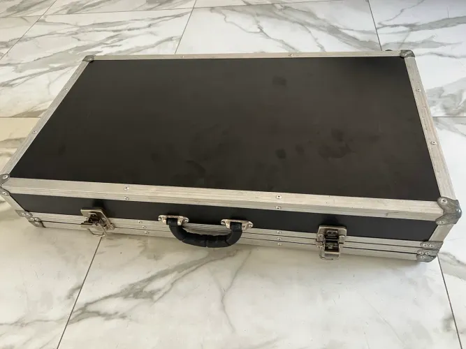 Case maleta para pedaleira ou pedais - Pedalboard