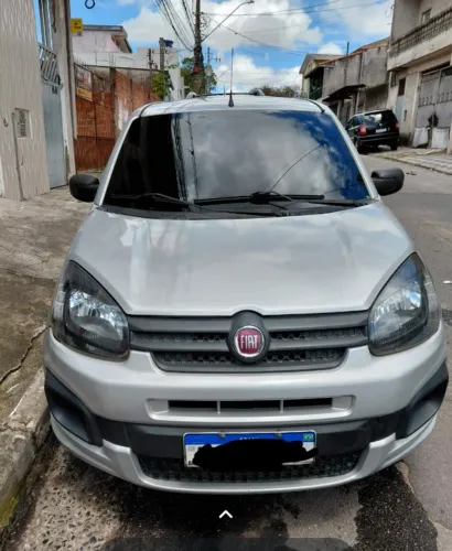 Fiat Uno Attractive 1.0 EVO Fire Flex 8V 5P 2021