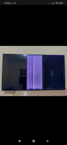 Tv com defeito não sei oque é 