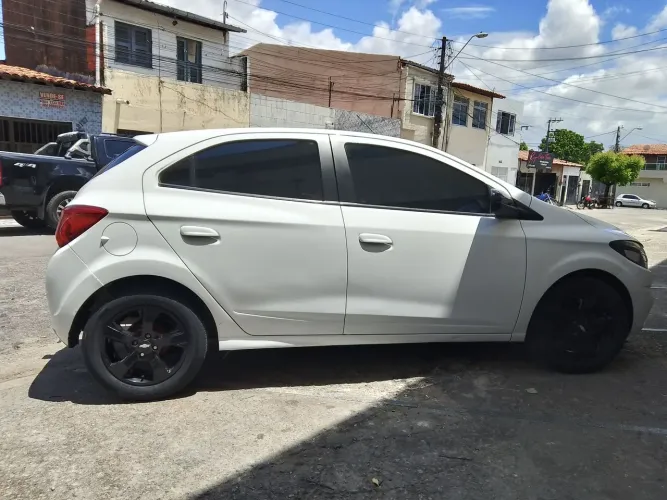Chevrolet Onix Hatch LT 1.0 8V Flex Mec. 4P 2019