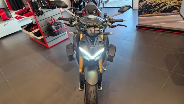 DUCATI STREETFIGHTER V4S