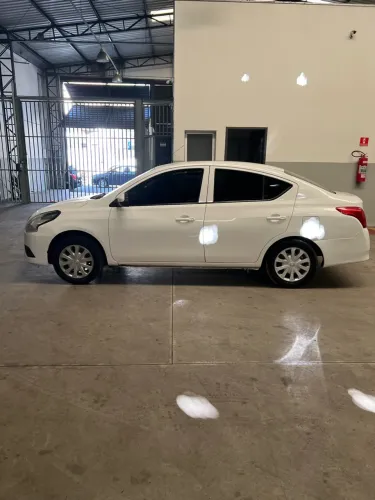 Nissan Versa 1.0 12V Flexstart 4P Mec. 2020