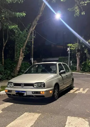 Volkswagen Golf GLX 2.0 4P 1997
