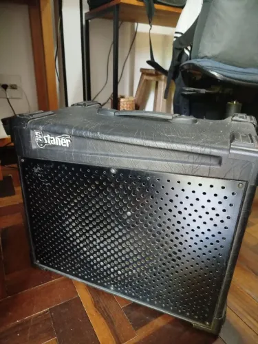 Amplificador de baixo staner shout 110 B