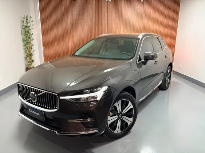Volvo XC-60 T-8 Plus 2.0 AWD (híbrido) 2024