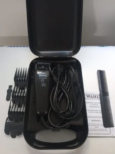 Máquina de Tosa Wahl Profissional p/ Pets - C/ Maleta e Pentes