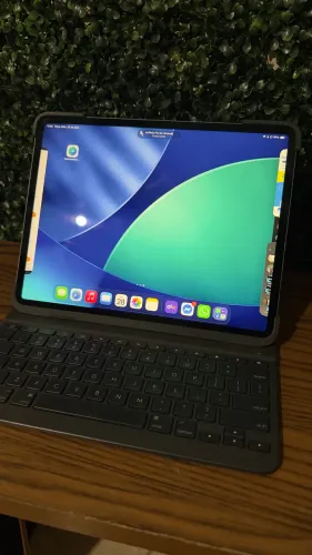 iPad Pro 3° Geração 1TB Impecável com Teclado!