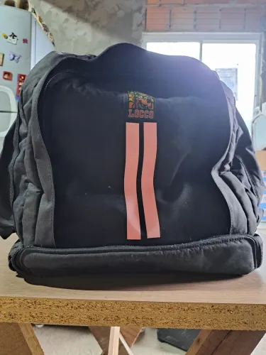 Mochila preta