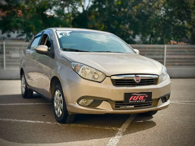 Fiat Grand Siena Attrac. 1.4 EVO F.flex 8V 2014