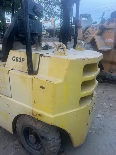 Maquina empilhadeira 2500 Tl. Bax i o preço pra vender logo