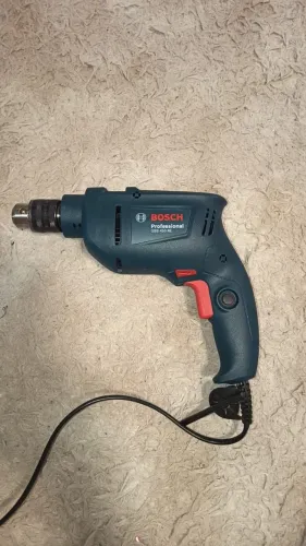 Furadeira de impacto BOSCH GSB 450 