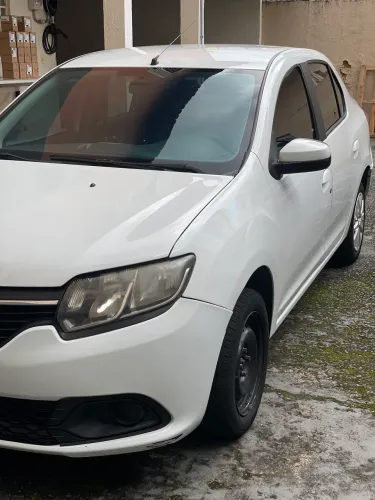 Renault Logan Expression Hi-flex 1.6 8V 4P 2015