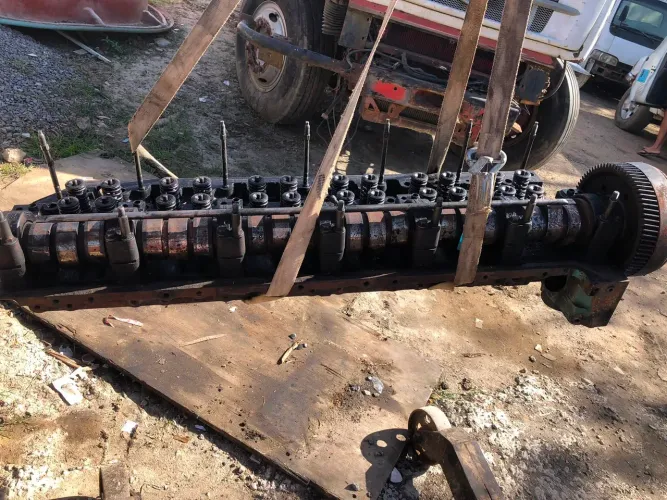 VENDE-SE - CABEÇOTE VOLVO FH380 COMPLETO