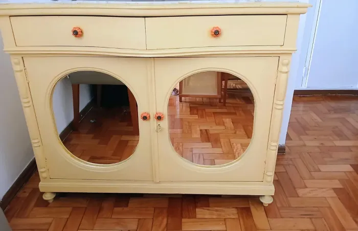 Cômoda clássica tipo Dunquerque