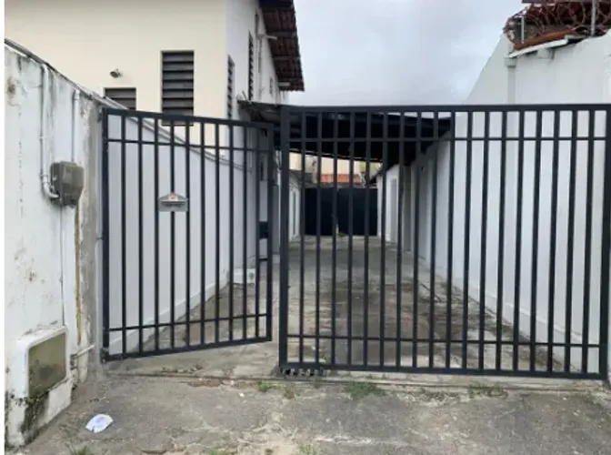 Imóvel para comercio/oficina com 360 m², em frente ao Hapvida, a 50 m da Washington Soares