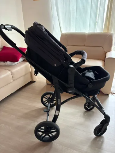 Carrinho Burigotto + Bebê Conforto