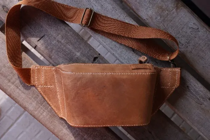 Bolsa Pochete Couro Legitimo Crazy Horse