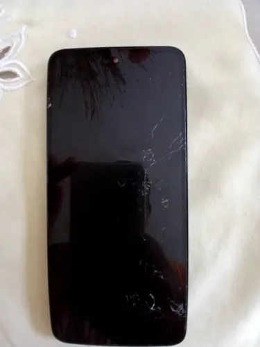 Moto G53 5G trincado funcionando leia 