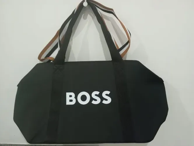 Bagagem de mão premium Hugo Boss original (nunca usada, em estado impecável)