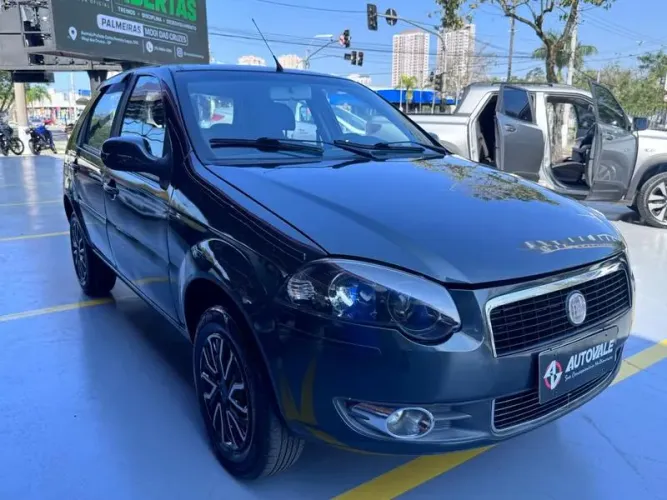 Fiat Palio Essence 1.6 Flex 16V 5P 2011