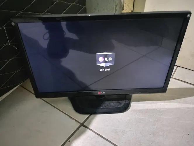 Monitor 21 polegadas