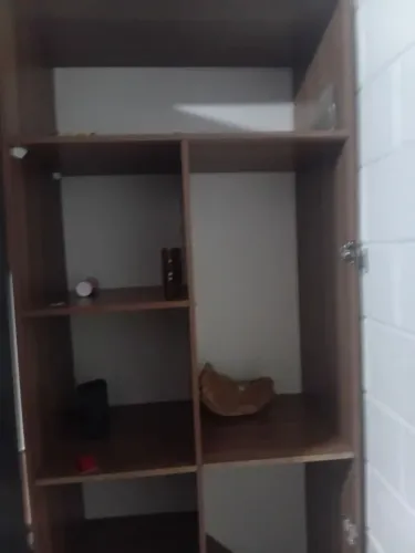 Guarda roupa 4 portas TEM Q DESMONTAR