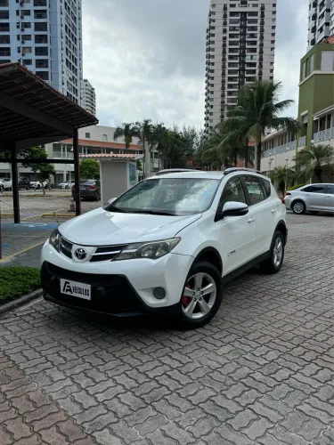 Toyota RAV4 2.0 4X2 16V Aut. 2014
