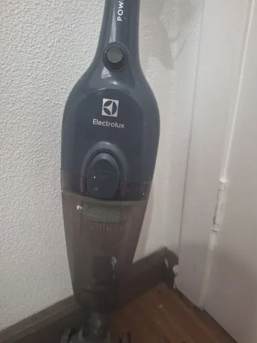 Vendo aspirador eletrolux 1300w