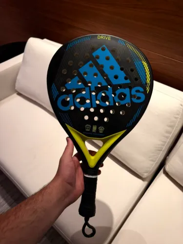 Raquete de Padel Adidas Drive - Pouco Uso