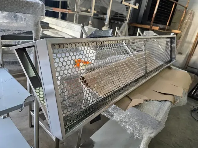 Prateleira Inox Tela Moeda 1,90m c/ Anteparo Profissional