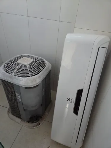 Ar-Condicionado Split Electrolux 12.000 BTUs Ecoturbo (Gás Recolhido)