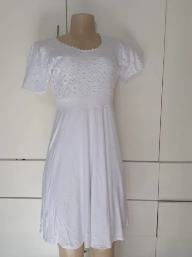 Vestido branco de malha tam 38