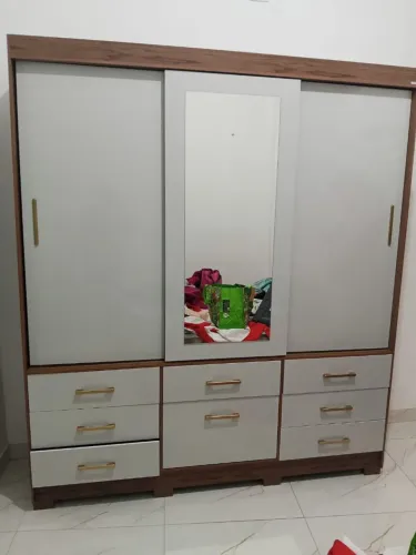 Guarda roupa de casal 