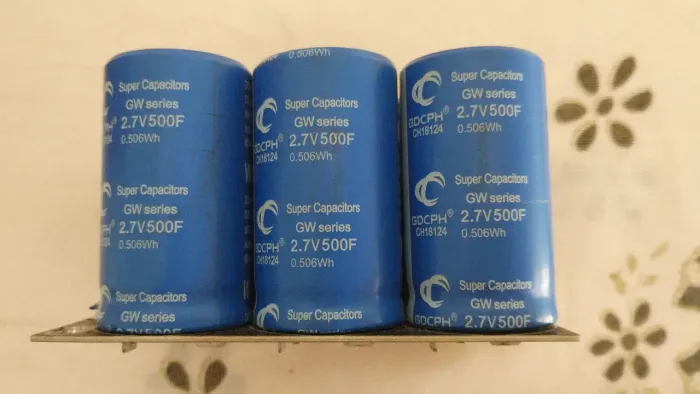 Super capacitor