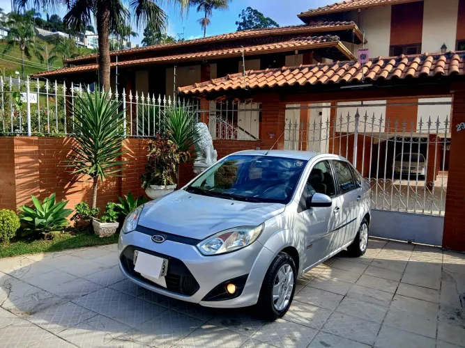 Ford Fiesta Sed. 1.6 8V Flex 4P 2012