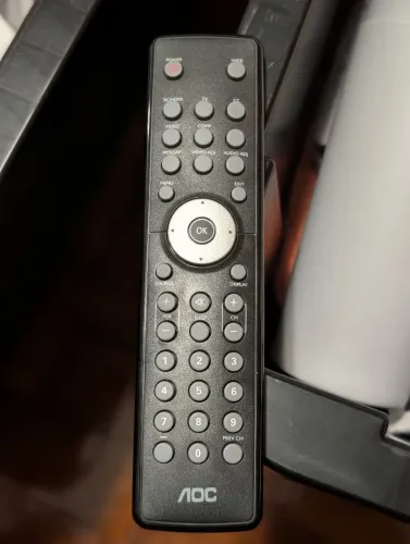 Controle para TV AOC em Excelente Estado