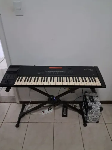 Teclado Roland XP50